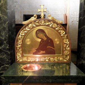 Święty olej w Laus