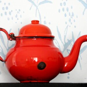 Czerwony dzbanek