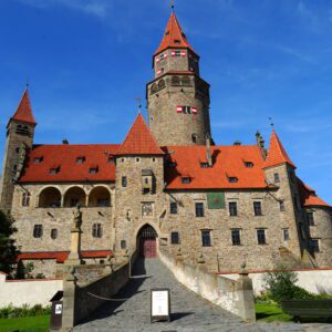 Zamek krzyżacki w Bouzovie