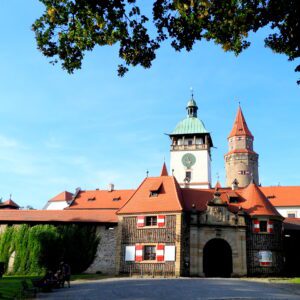 Zamek krzyżacki w Bouzovie