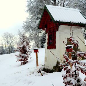 przydrożna kapliczka