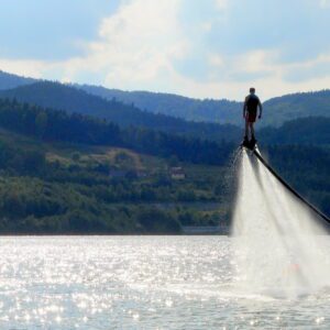Flyboard na Jeziorze Mucharskim