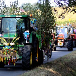 korowód dożynkowy